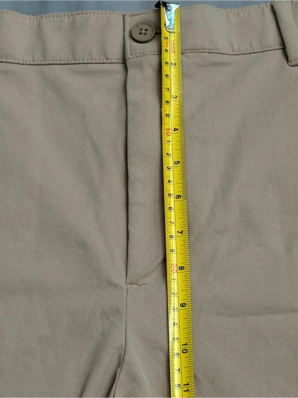 Tommy Bahama Men’s Beige Solid 5 pockets Chino Flat Front Shorts 9 Inch Inseam